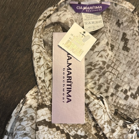 Beach cover up wrap around skirt - Picture 3 of 5